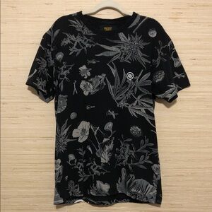 10.Deep Black and Gray Tropical Floral Print Men's Tee T-Shirt size Large